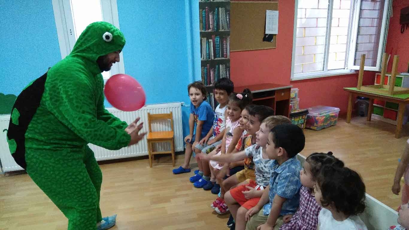 https://www.festivalanaokulu.com/wp-content/uploads/2018/12/Sisli-Festival-Anaokulu-Etkinlikler-Sosyal-3-1366x768.jpg